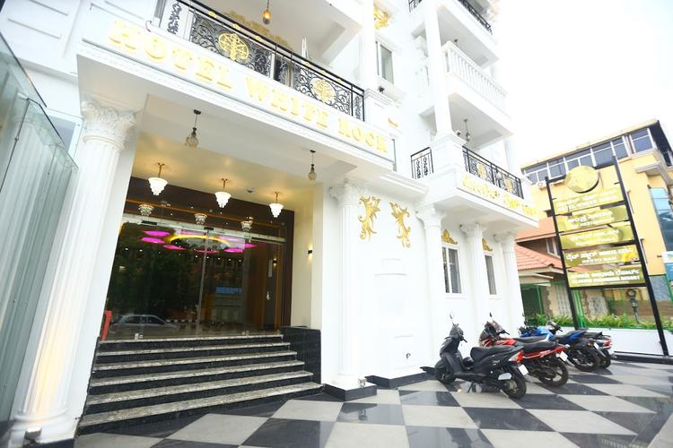 Hotel White Rock gallery image