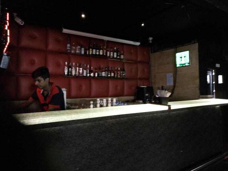 Glassy Lounge Bar gallery image