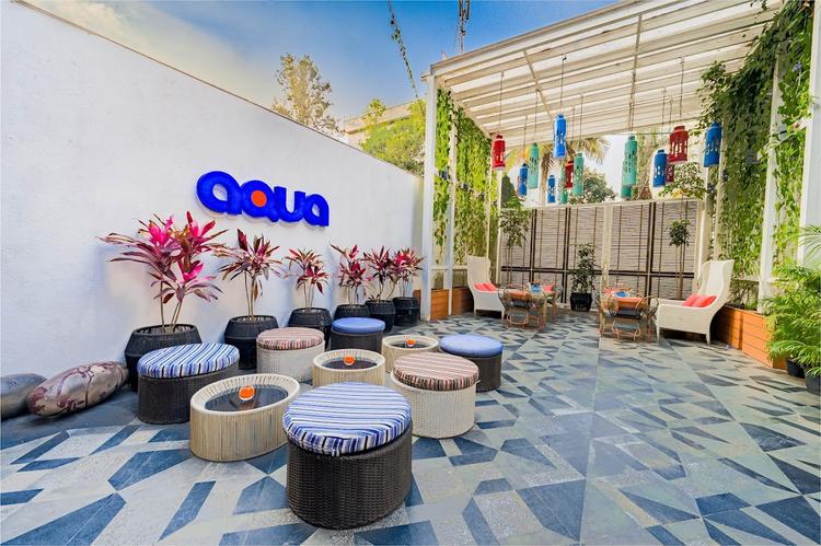 Aqua and iBAR gallery image