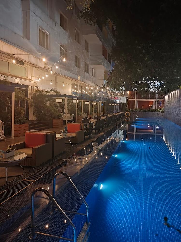 Aqua and iBAR gallery image