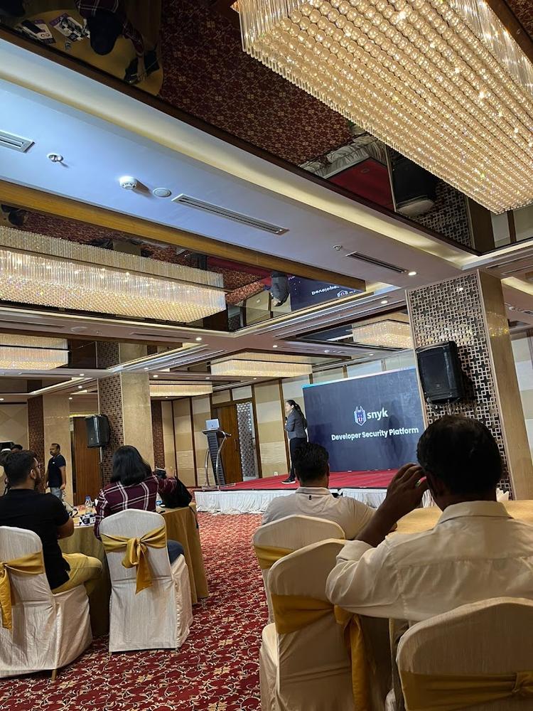 Icon Premier Hotel gallery image
