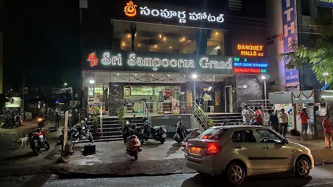 Sri Sampoorna Grand gallery image
