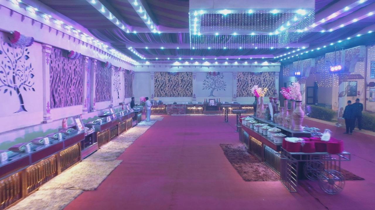 Lavish Party Lawn - View 2