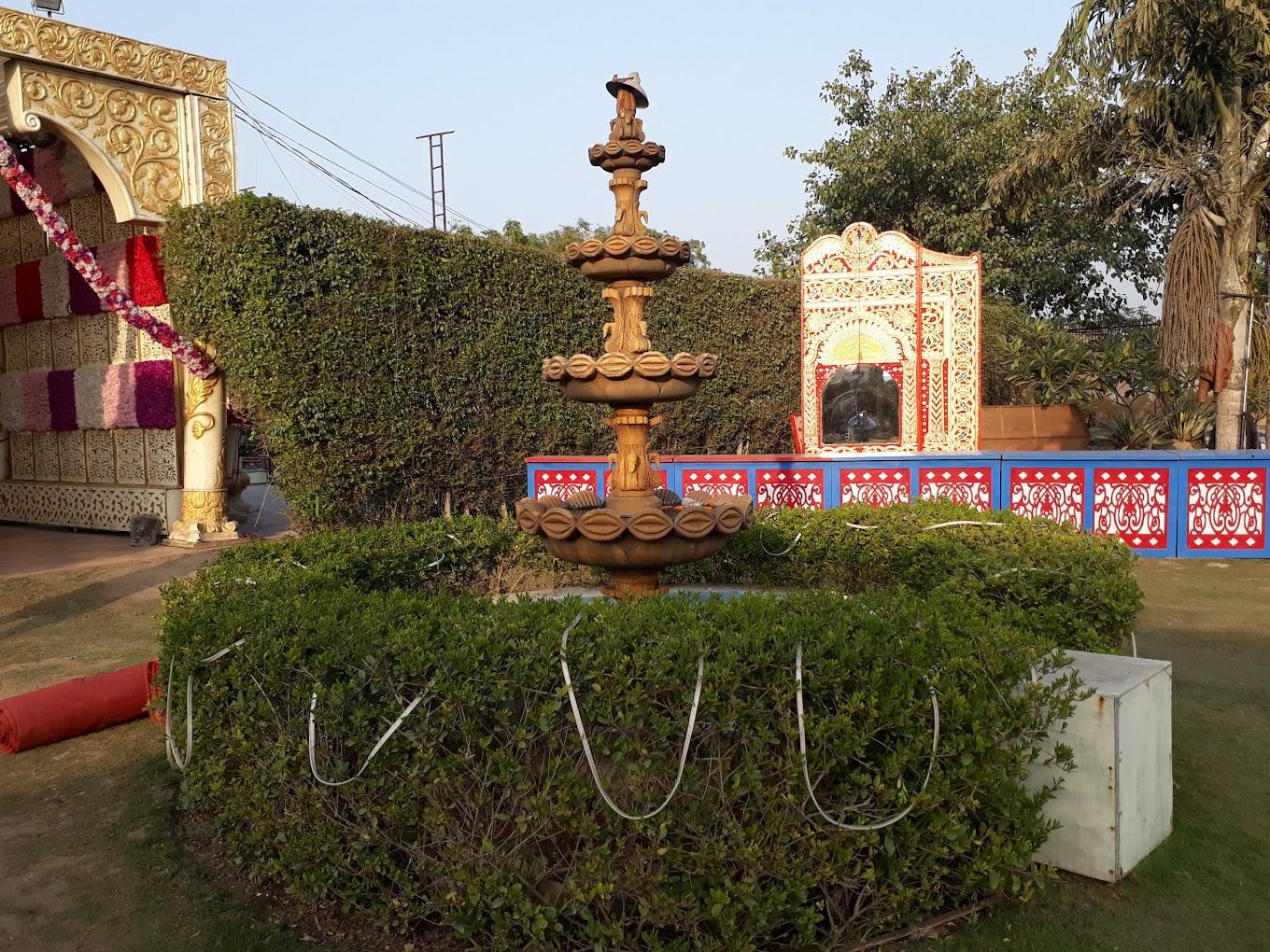 Lavish Party Lawn - View 4