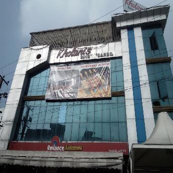 Kholanis hall