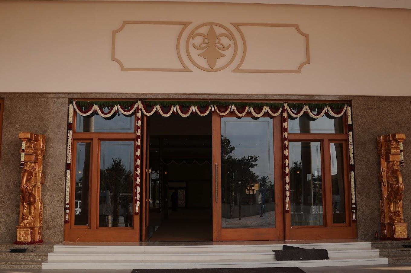 Globus Centre - View 2