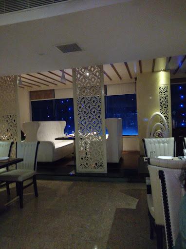 Chandra Grand Hotel gallery image