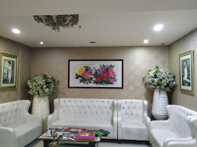 Chandra Grand Hotel gallery image