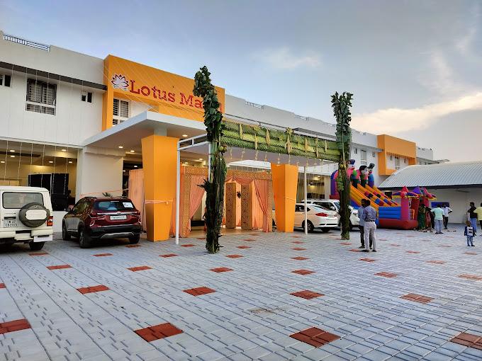 Lotus Mahal - View 3
