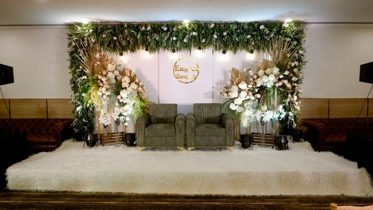 Elegant Banquets Juhu gallery image