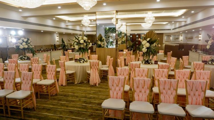 Elegant Banquets Juhu gallery image