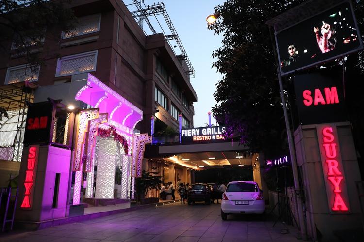 Hotel Surya Grand gallery image