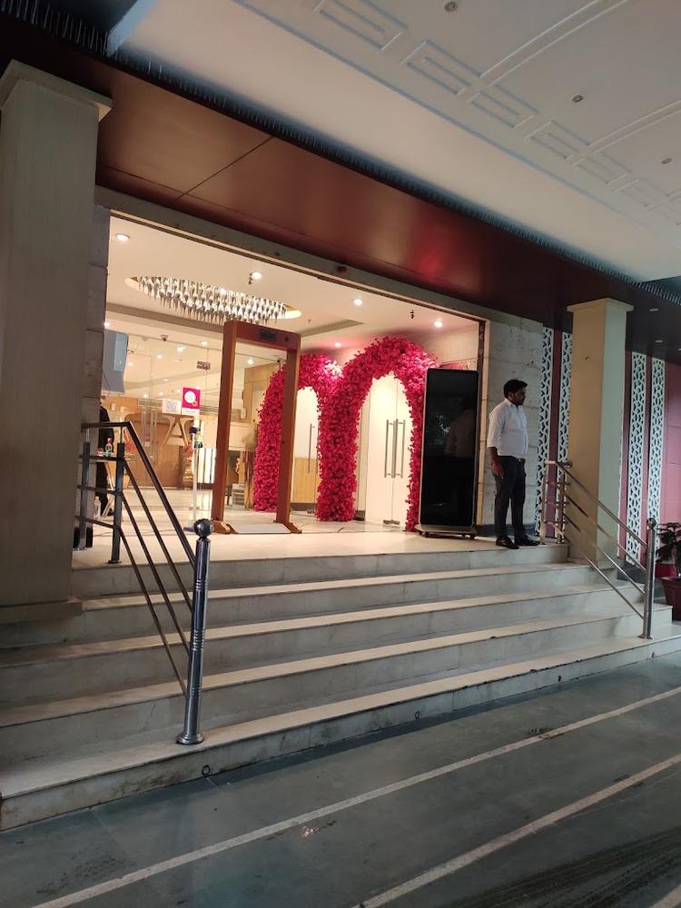 Hotel Surya Grand gallery image