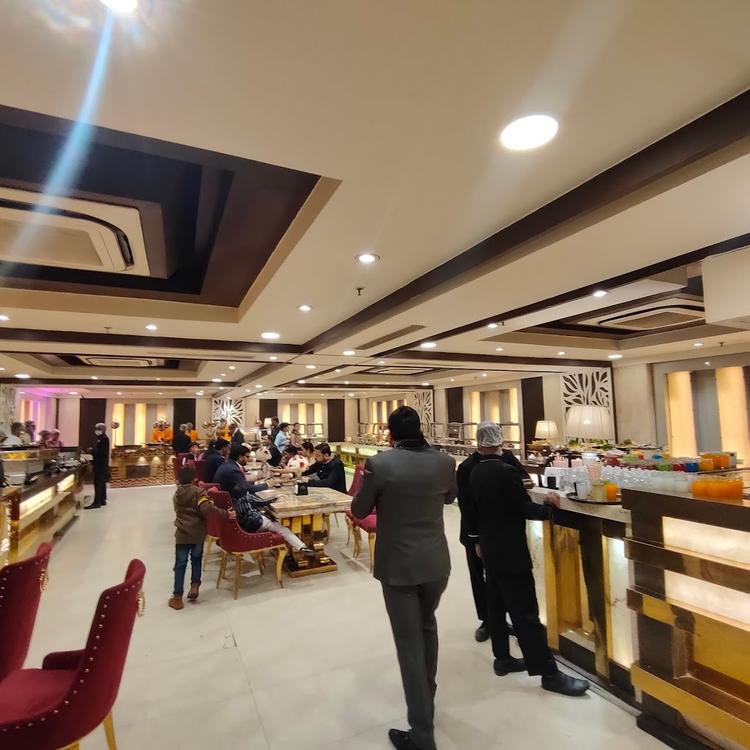 Hotel Surya Grand gallery image