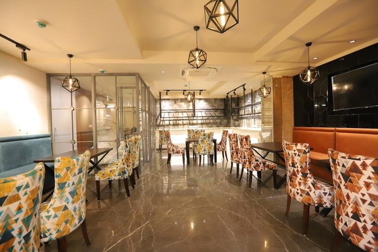 IP Royal Hotel gallery image