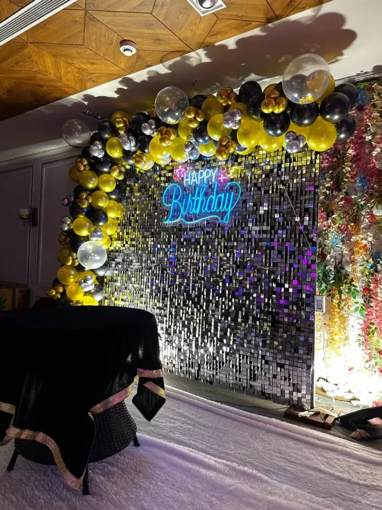 IP Royal Hotel gallery image