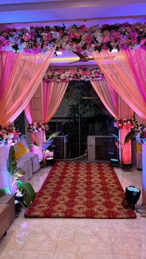 Roy Banquet gallery image