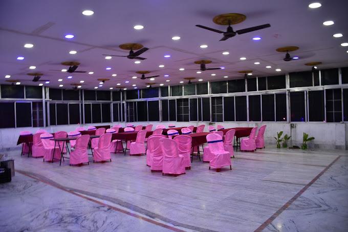 Khanika gallery image