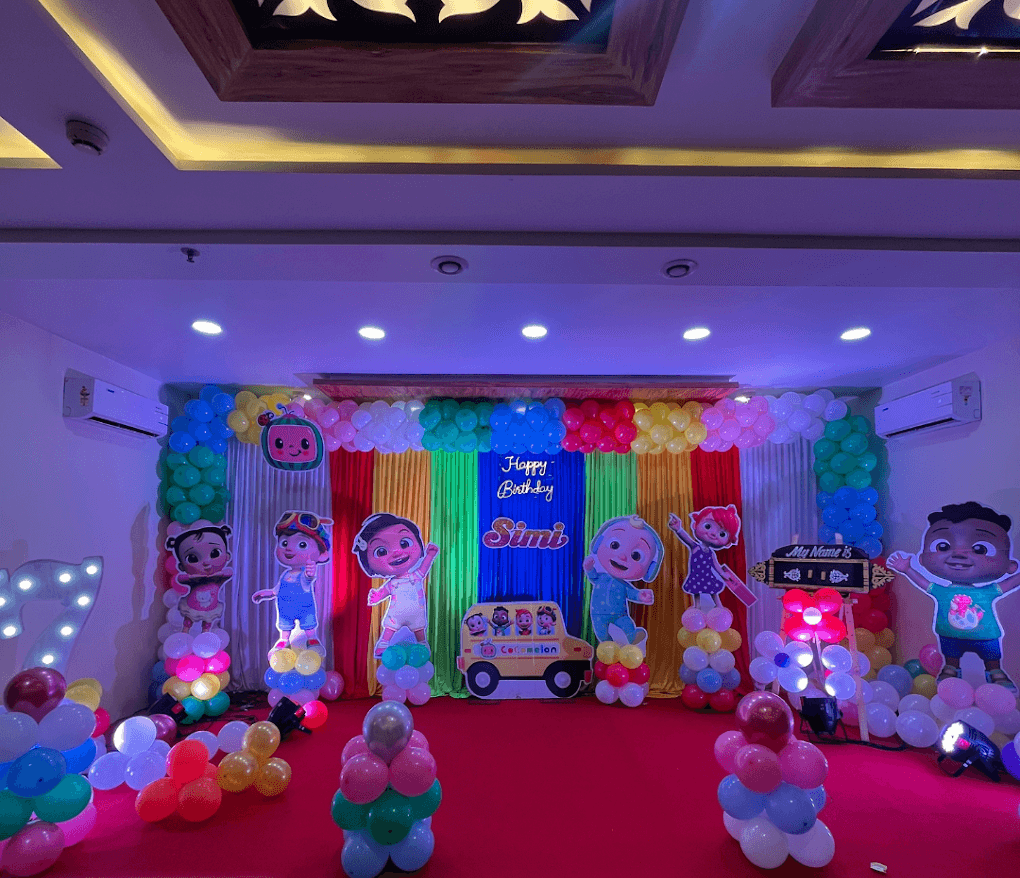 Heaven Banquet - View 2