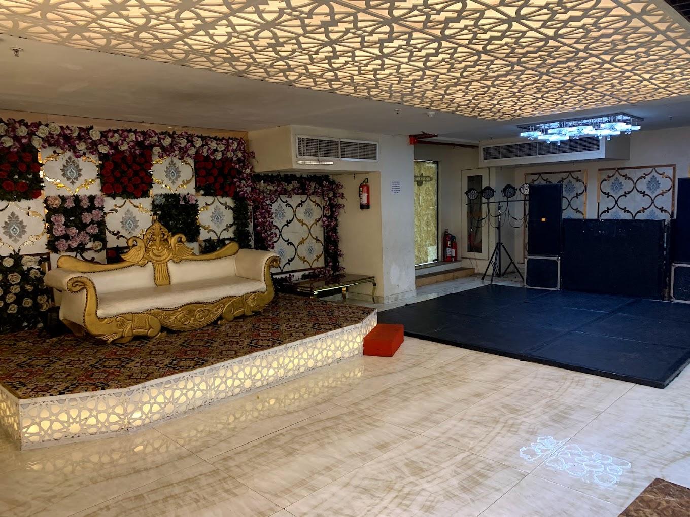 Golden Dreams Banquets - Main view