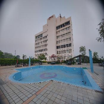 Clarks Avadh Lucknow