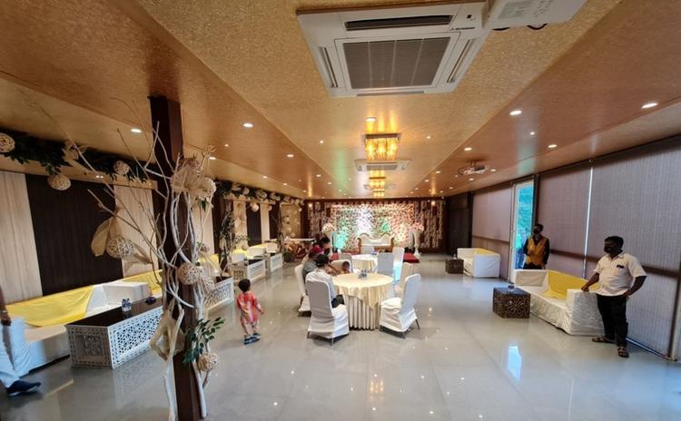 Glook The Sky Lounge gallery image