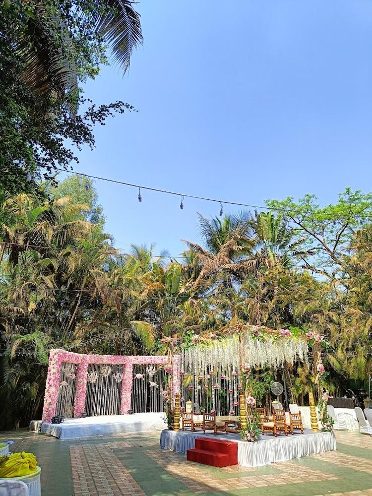 Exotica gallery image