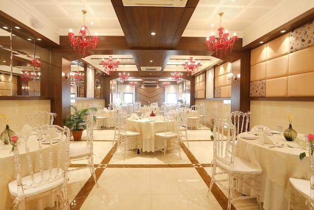 Mumbai Metro the Executive Hotel - Main view