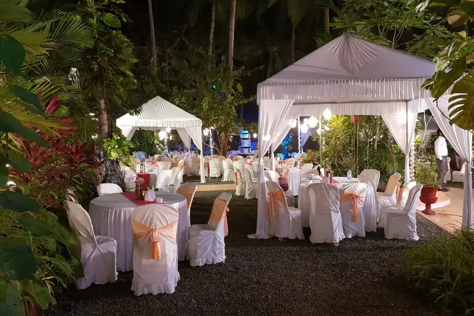 Coco Loco Lawns - View 2