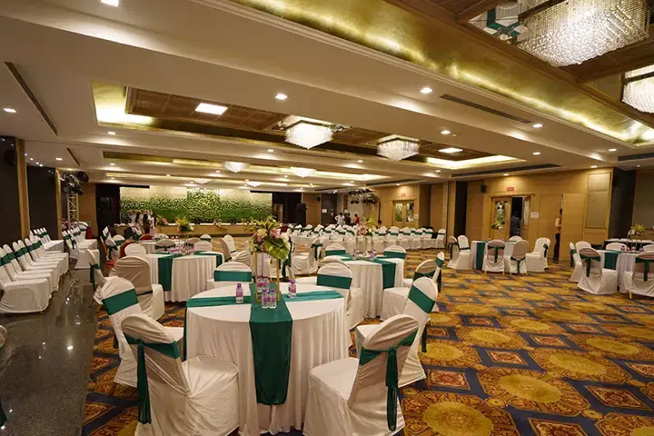 GCC Hotel and Club gallery image