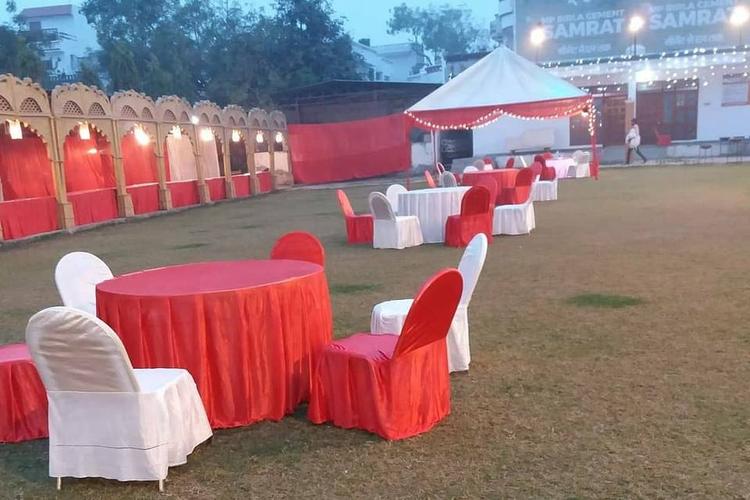 Darshniya Resort gallery image