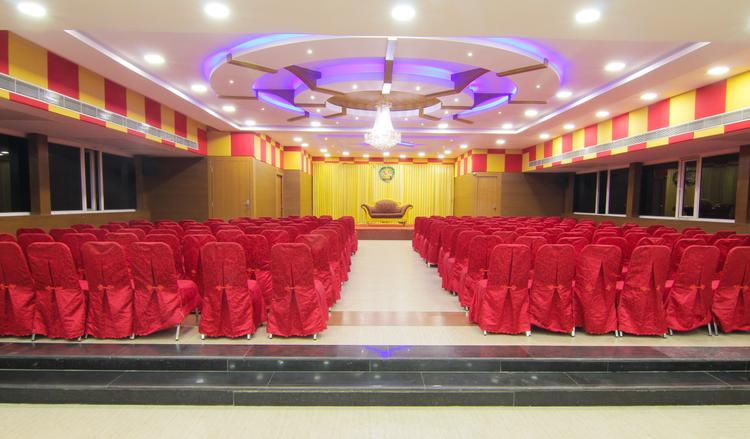 Maple Tree Hotels gallery image