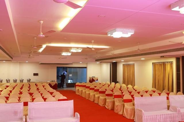Dombivli Gymkhana Banquets gallery image