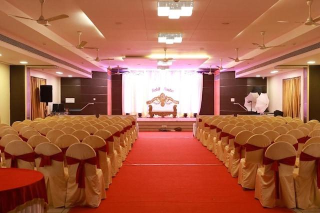 Dombivli Gymkhana Banquets gallery image