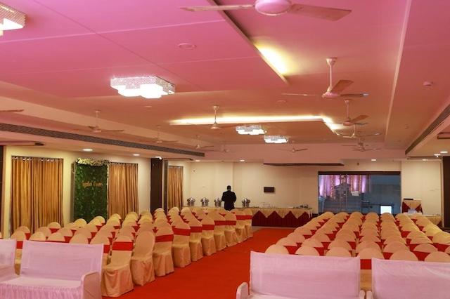 Dombivli Gymkhana Banquets gallery image