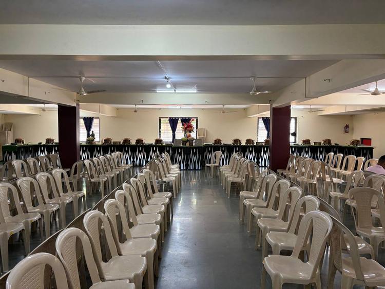 Yeshwant Hall gallery image