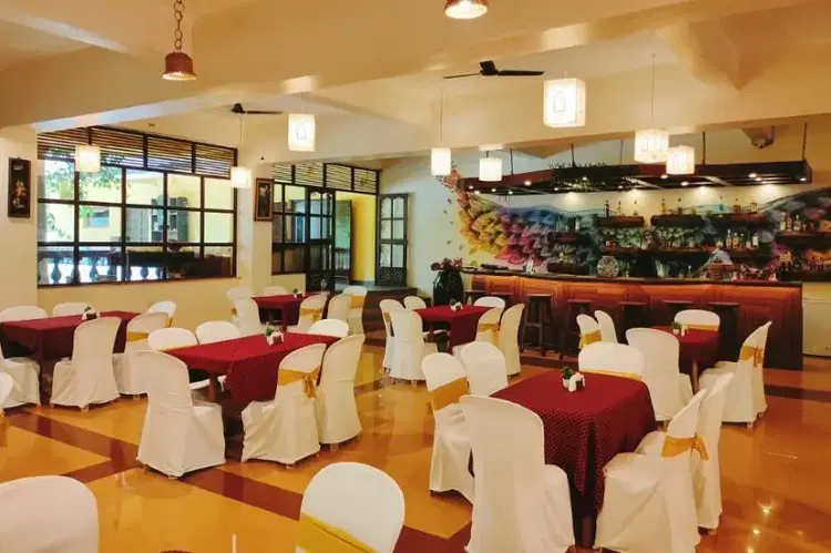 Alua Verna gallery image
