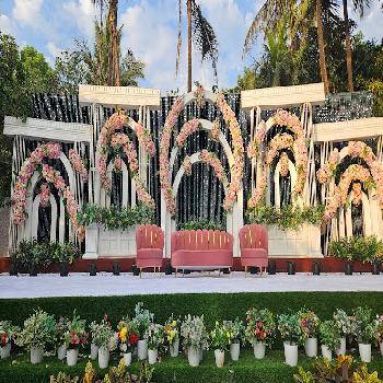 Abhishek lawns