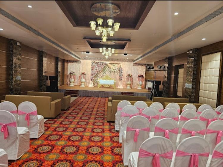 Vishnu Pratibha Banquet and Executive Rooms gallery image