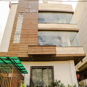 Hotel Taj Heights