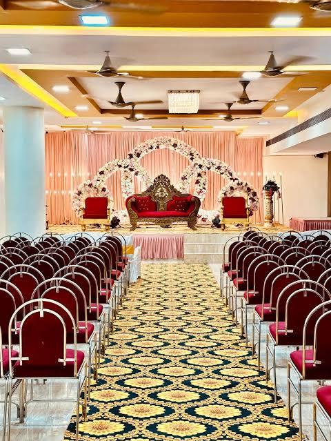 Royal Regalia Banquets gallery image