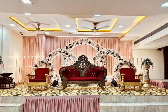 Royal Regalia Banquets gallery image