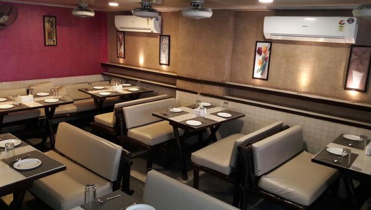 Sadanand Veg Treat And Banquet Hall gallery image
