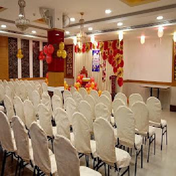 Loiee party hall