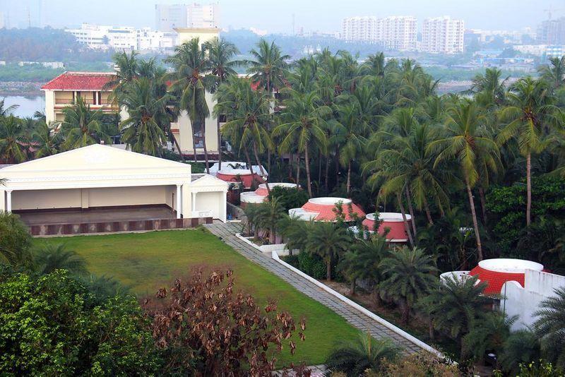 Green Coconut Resort - Main view