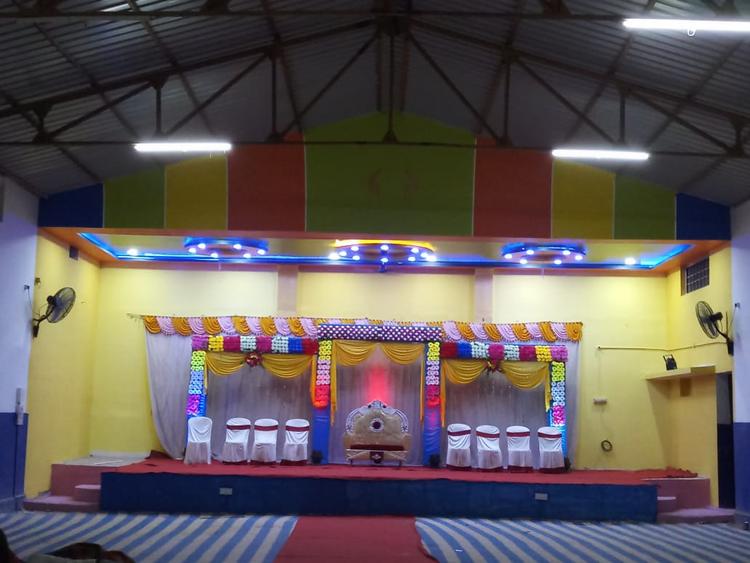 Heenas Community gallery image